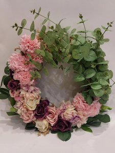 Products: Stunning artifical Large Wreath - Hornby Florist