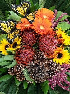 Products: Golden Radiance Bouquet - Hornby Florist