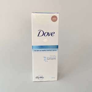 Dove Protective Tinted Moisturiser Beige 50ml Exp 05/2024