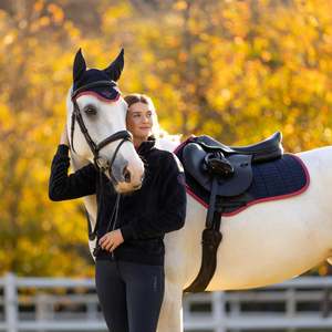 LeMieux Suede Close Contact Square - AW25