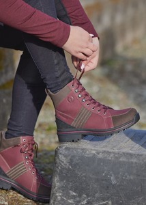 Kerrits: Kerrits Trail Blazer Waterproof Lace Up Barn Boot