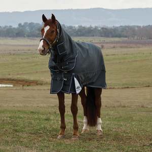 New Tack: Weatherbeeta Comfitec Ultra Turnout Detacha Neck Rug - Medium Lite 100G