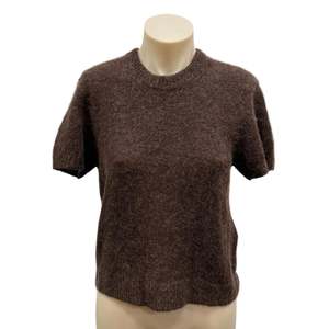 Tops: Short Sleeve Knit - Size 10