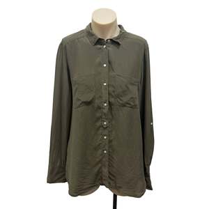 Shirts: Silk Shirt - Size M