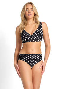 Seoul Ruched Mid Rise Pant