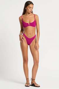 Bond Eye: Magenta Nora Scene Set