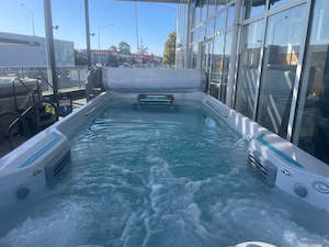 Pre Loved Spas: Pre-Loved E700 Swim Spa 2019