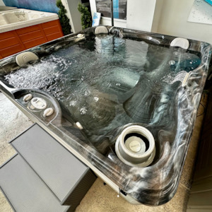 Pre Loved Spas: Pre-Loved Caldera Capitolo 2019