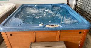 Pre Loved Spas: Pre-Loved Tiger River Bengal