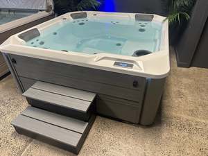 Pre Loved Spas: Pre-loved Hotspot Propel 2021