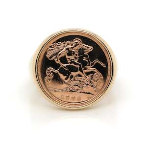 Gold Rings: Half Sovereign Ring Mount