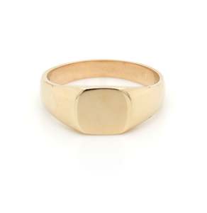 Gold Rings: Plain Square Signet Ring