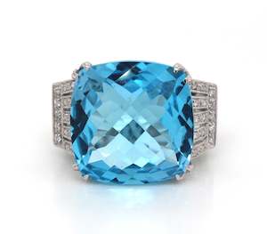 Large Checkerboard Cut Ring