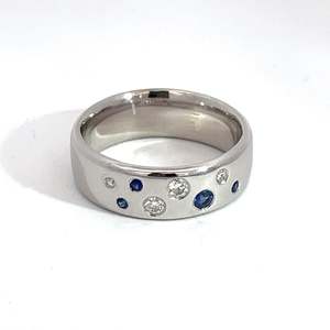 Rings: 9ct White Gold Sapphire and Diamond Cluster Ring