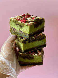 Matcha Strawberry Cookie Pie