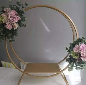 Easels Stands: Double ring cake stand