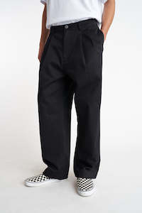 Mens Pants: MILE PLEAT PANT BLACK
