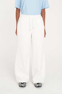 Womens Pants: WMNS WIDE TRACKPANT/CHROMA CHALK