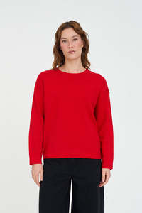 Knitwear: NEVE CREW CHERRY