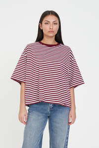 BILLIE TEE BURGUNDY/PETAL