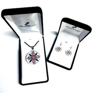 Jewellery Set: White Round Ornament Pendant & Earring Set