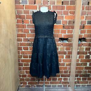 dress: USA DESIGNER linen dress