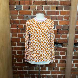 Products: TWENTY SEVEN NAMES top