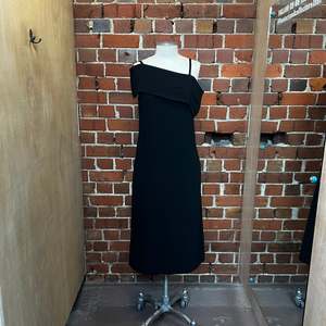 JW ANDERSON black dress