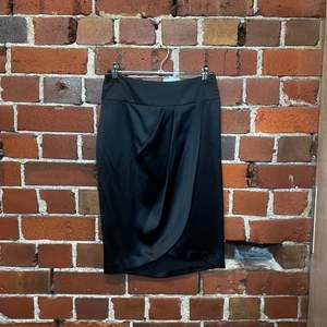 CHANEL silk skirt