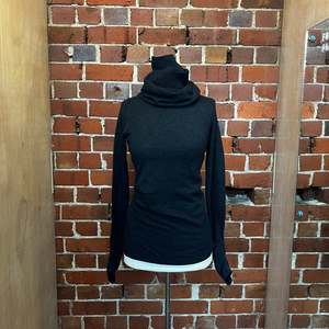 DIANA VON FURSTENBURG cashmere top