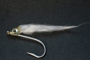Flies - Kiwi Fly Fishing: White PF Minnow - Kiwi Fly Fishing