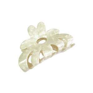 Buttermilk Accessories: Rebekah Classic Pearl