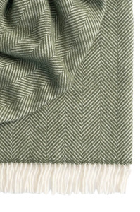 Homewares: Magnus Throw | Olive