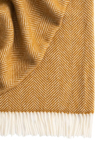 Magnus Throw | Amber