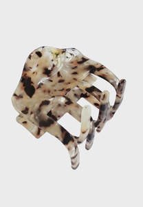 Vivienne Classic Tortoiseshell
