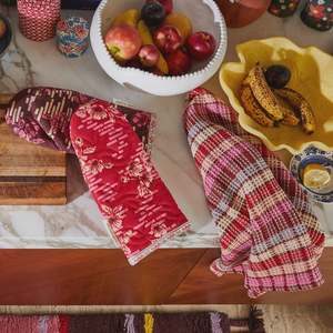 Homewares: Stela Check Tea Towel - Pansy