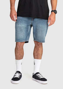 Volcom: Volcom Solver Denim Short 19"