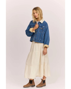 Womens Clothing: Sisstrevolution Add Water Jacket