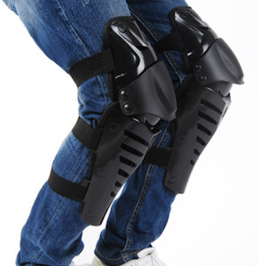 Hx Accessories: 1 set of knee pads for only $49 + a free shirt