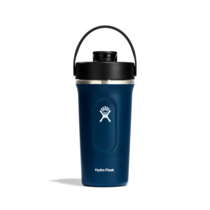 Bottles Drinkware: 24oz (709mL) Insulated Shaker