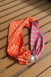 Pearl Fasten Necktie | Coraline