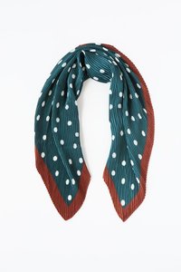 Scarfs Hats 1: Pleated Scarf | Rust/Green Spot