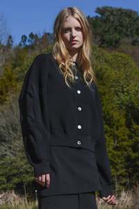 Coop: Twist & Shout Cardigan | Black