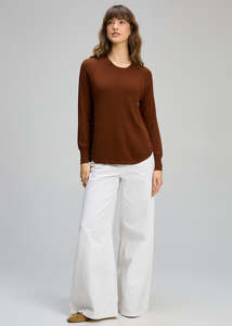 Jumpers: Rounded Bottom Essential | Chestnut