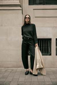 Pants And Skirts: The Curve Barrel | Noir Rinse
