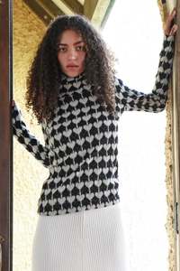 Sale: Heart Work Top | Black/Cream