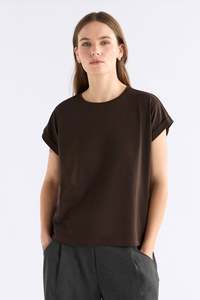 Tees: Cille T-Shirt | Espresso