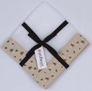 Table Runners: Food Cover Nubee