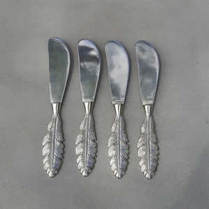 Feather Spreader Silver