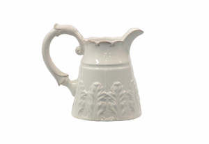 Jugs: Manon Creamer